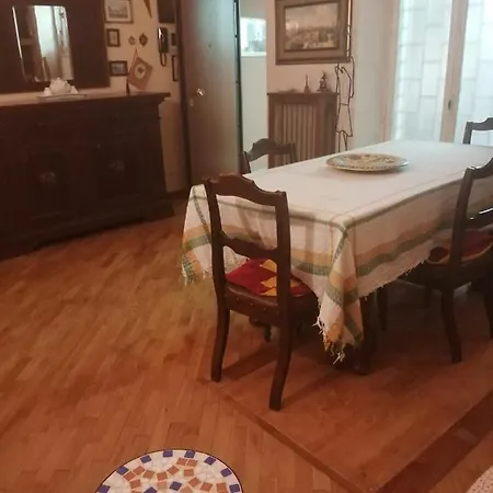 In Borgo Felino Apartment *